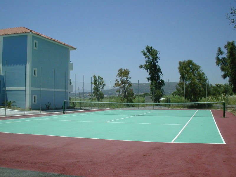 Zefiros Beach Hotel Mykali Buitenkant foto